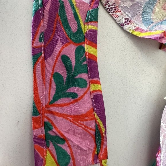 Kilo Brava‎ S NWT Pink Paisley Flutter Bikini Panties Ruffle Lace Satin Lingerie - Picture 8 of 11